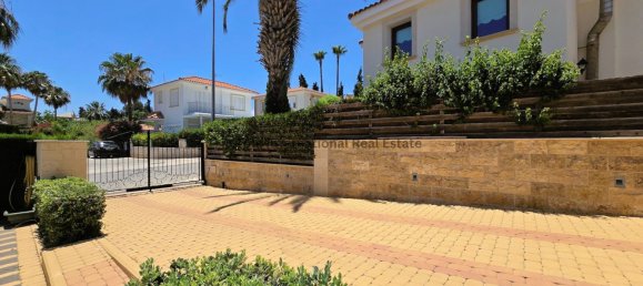 Villa de 4 dormitorios en Protaras, Cyprus No. 5216 17