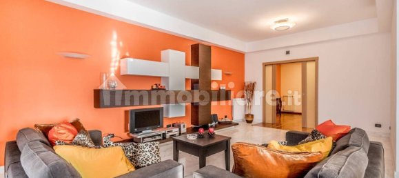 2 bedrooms Apartment in Rome, Italy No. 59779 4