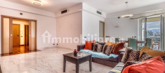 2 bedrooms Apartment in Rome, Italy No. 59779 3