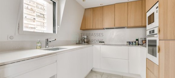 3 bedrooms Apartment in Le Kremlin-Bicetre, France No. 182252 4