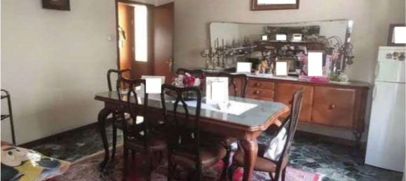 10 rooms Apartment in Padua, Italy No. 15419 4