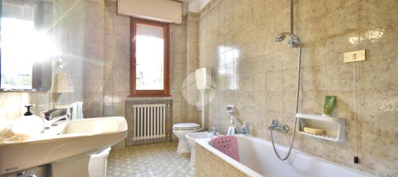 4 rooms Apartment in Santarcangelo di Romagna, Italy No. 120289 12