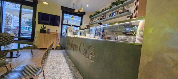 85m² Commercial property in Rome, Italy No. 221485 6