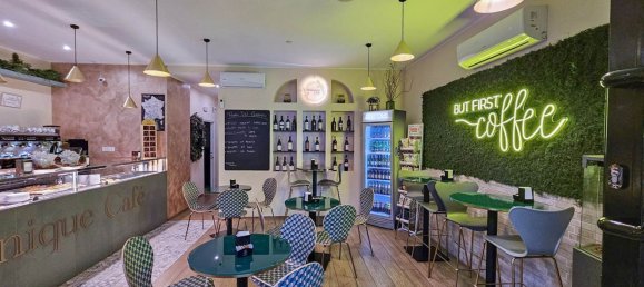 85m² Commercial property in Rome, Italy No. 221485 2