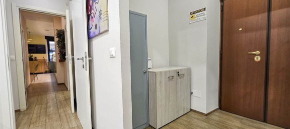 85m² Commercial property in Rome, Italy No. 221485 9