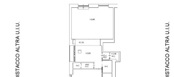 85m² Commercial property in Rome, Italy No. 221485 18
