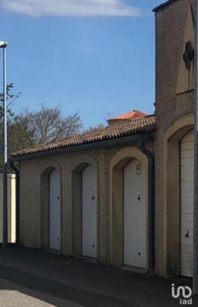 23m² Shop in Carcassonne, France No. 21351