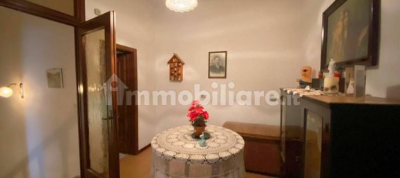 3 bedrooms House in Lamporecchio, Italy No. 166287 9
