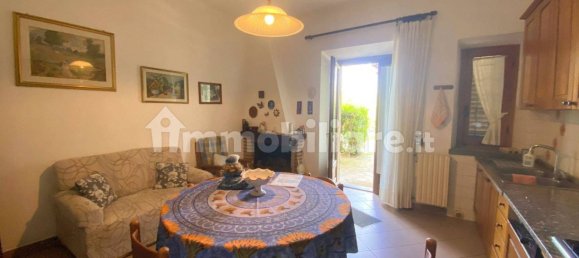 3 bedrooms House in Lamporecchio, Italy No. 166287 5