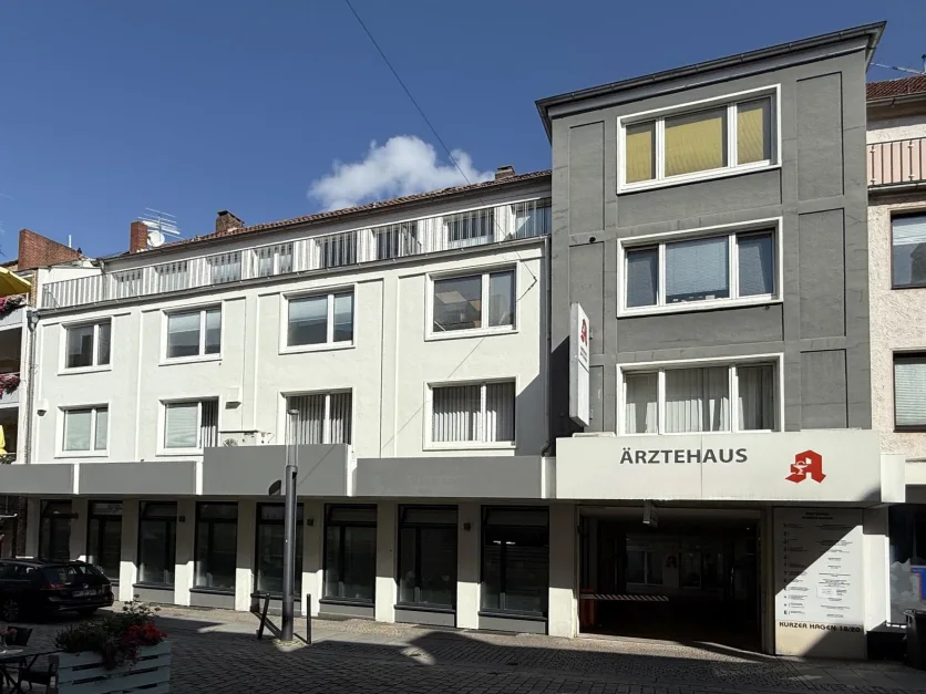 Здание с 45 комнатами в Hildesheim, Германия № 371802