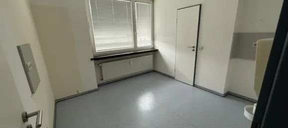 Здание с 45 комнатами в Hildesheim, Германия № 371802 21