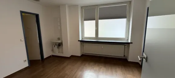 Здание с 45 комнатами в Hildesheim, Германия № 371802 19