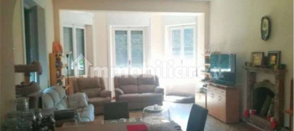 3 bedrooms Villa in Valbrona, Italy No. 2835 6