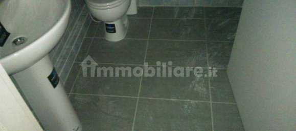 Almacén de 1 habitación en Lucca, Italy No. 135116 2