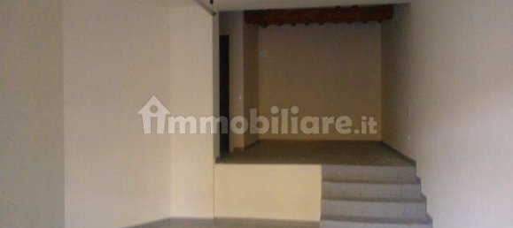 Almacén de 1 habitación en Lucca, Italy No. 135116 4