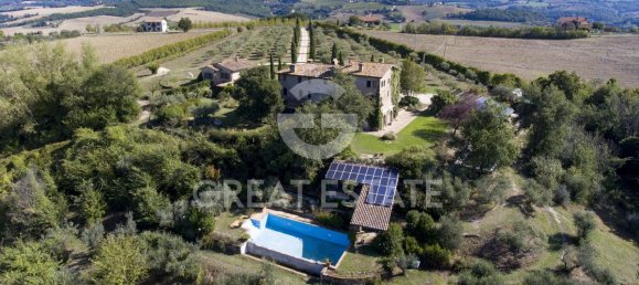 7 bedrooms House in Todi, Italy No. 179492 4