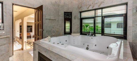 3 bedrooms Cafe / restaurant in Hua Hin, Thailand No. 7001 11