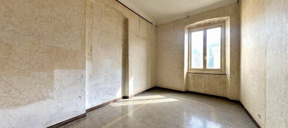 3 bedrooms Apartment in Genoa, Italy No. 105555 9