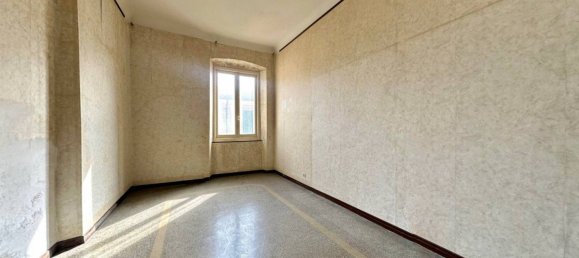3 bedrooms Apartment in Genoa, Italy No. 105555 12