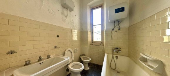 3 bedrooms Apartment in Genoa, Italy No. 105555 20