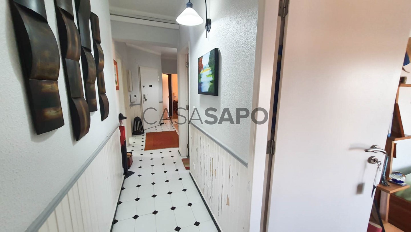 Apartamento de 3 dormitorios en Corroios, Portugal No. 217320