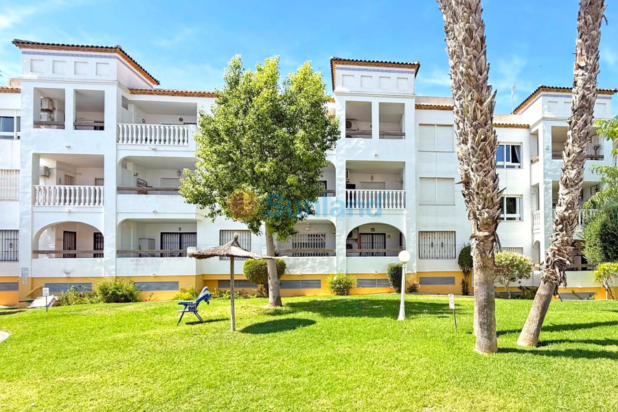 2 bedrooms Apartment in Alicante, Spain No. 249462