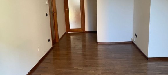 Квартира с 5 комнатами в Сассари, Италия № 88259 10