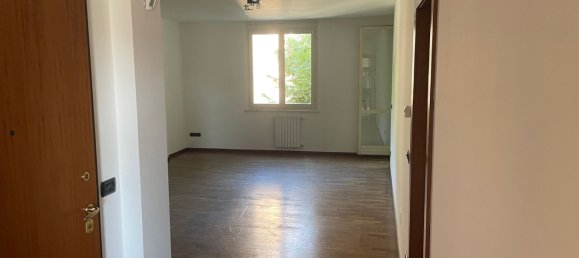 Квартира с 5 комнатами в Сассари, Италия № 88259 4