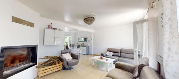 Casa de 5 dormitorios en Saint-Pathus, France No. 333393 2