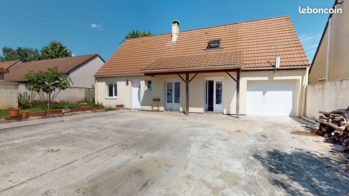 Casa de 5 dormitorios en Saint-Pathus, France No. 333393