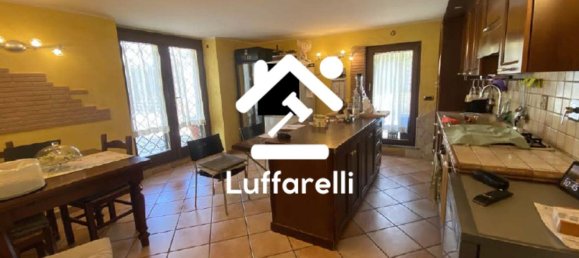 4غرفة شقة في Pomezia, Italy رقم 4521 10