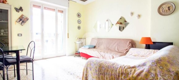 3-Zimmer Wohnung in Naples, Italy, Nr. 31590 9