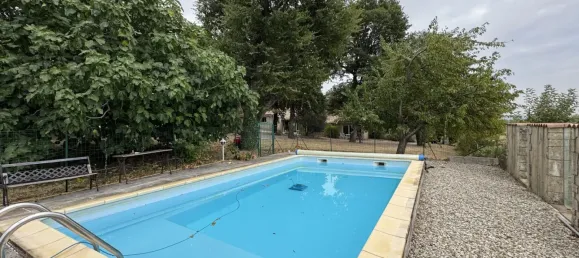 Castillos de 4 dormitorios en Puy-Saint-Martin, France No. 321694 3