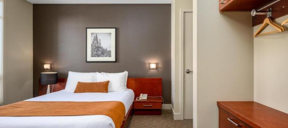 2 bedrooms House in British Columbia, Canada No. 1271 10