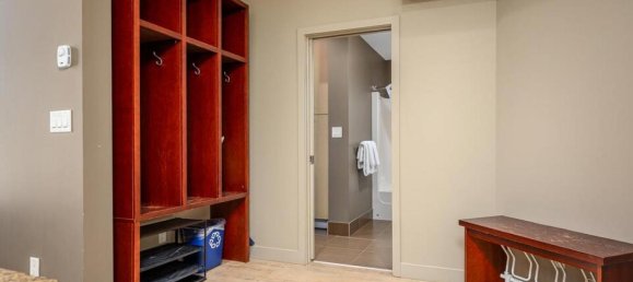 2 bedrooms House in British Columbia, Canada No. 1271 9