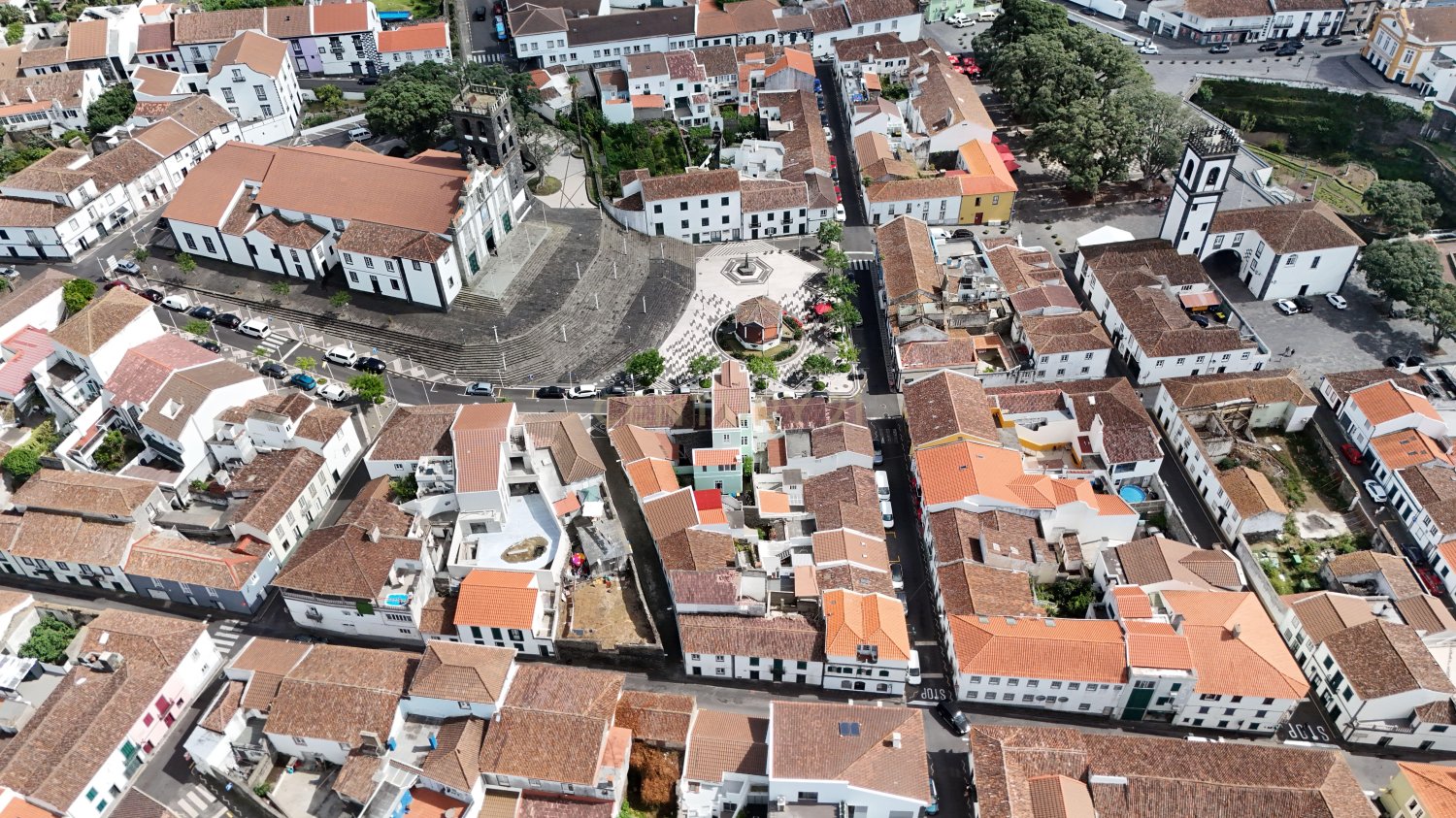 Villa de 4 dormitorios en Ribeira Grande, Portugal No. 290733