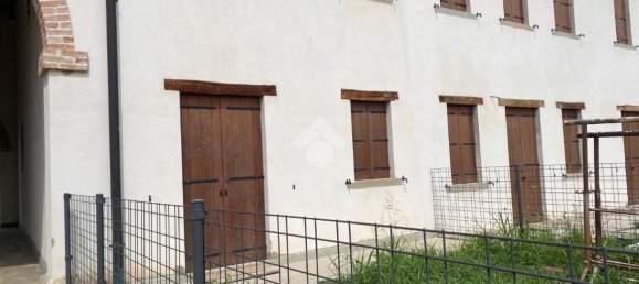 5غرفة منزل في Due Carrare, Italy رقم 68513 9