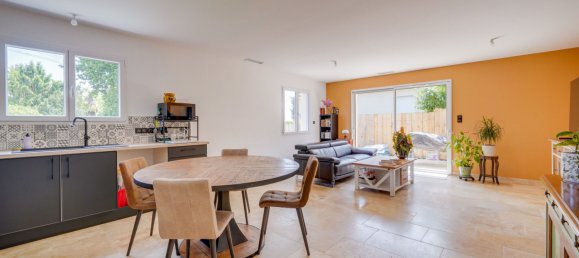 3 chambres Maison à Montlieu-la-Garde, France No. 286296 10