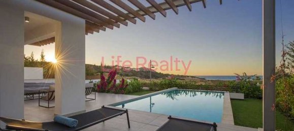 4 bedrooms Commercial property in Polis, Cyprus No. 82806 3