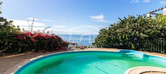 3 bedrooms House in Canico, Portugal No. 118301 2