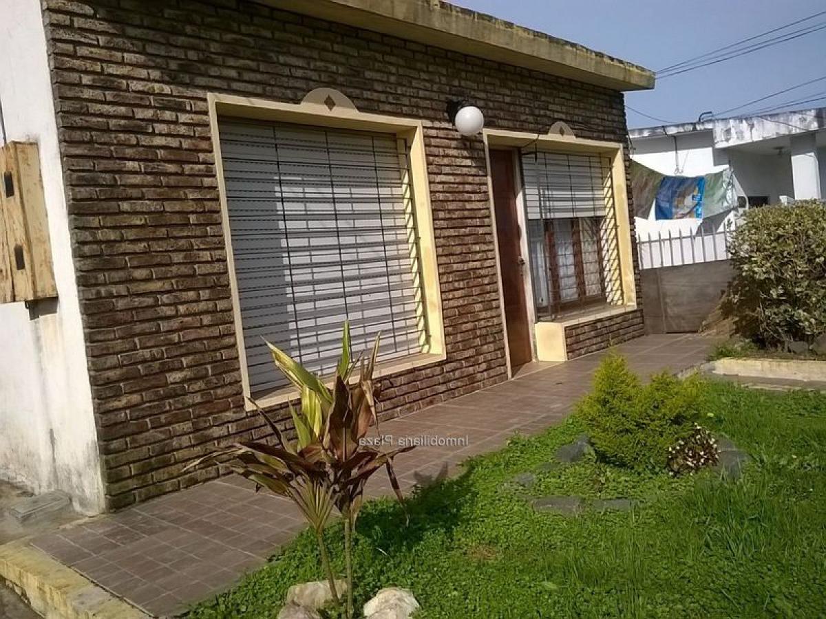 2 bedrooms House in Canelones, Uruguay No. 10766