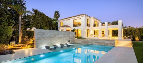 6 bedrooms Villa in Marbella, Spain No. 131000 27