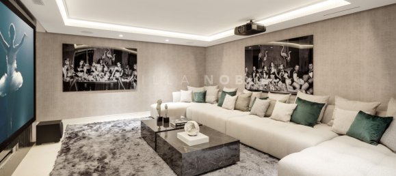 6 bedrooms Villa in Marbella, Spain No. 131000 25