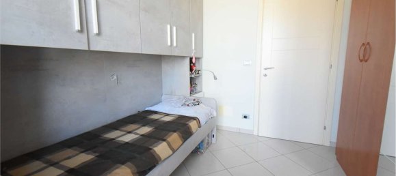 Квартира с 3 комнатами в Канале, Италия № 160839 14