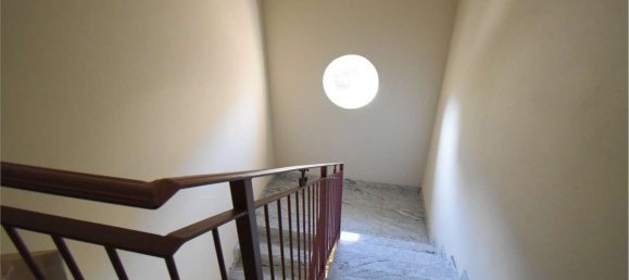 Квартира с 3 комнатами в Канале, Италия № 160839 11