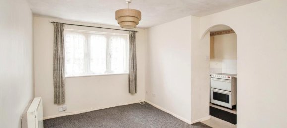 1 bedroom Apartment in Watford, United Kingdom No. 6160 20