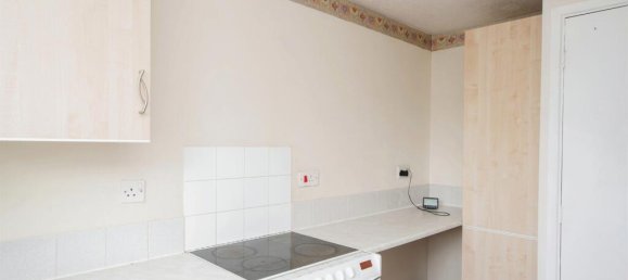 1 bedroom Apartment in Watford, United Kingdom No. 6160 14