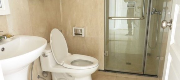 3 bedrooms Apartment in Tay Ho, Vietnam No. 362 4