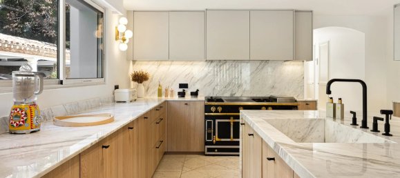 6 bedrooms Villa in La Colle-sur-Loup, France No. 1405 8