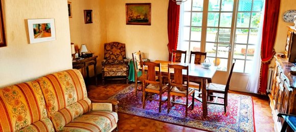 3 Schlafzimmer Haus in Vienne, France, Nr. 318836 5